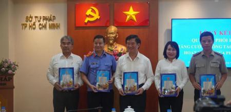 TP.HCM: Liên ngành các cơ quan ký quy chế phối hợp về hoạt động thừa phát lại